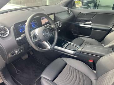 Mercedes EQA 250 — photo 6