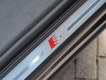 Audi Q7 TFSI E E Quattro — photo 20