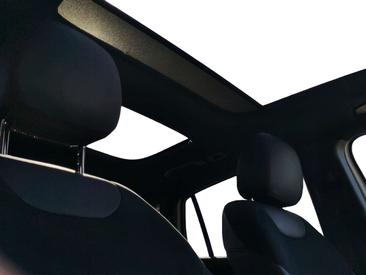 Mercedes GLA 200 — photo 16