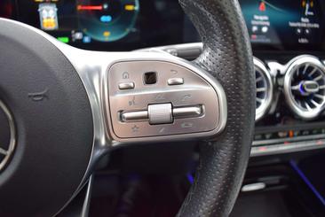 Mercedes EQA 250 — photo 21