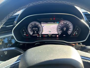 Audi Q3 TFSI E 45 E — photo 9