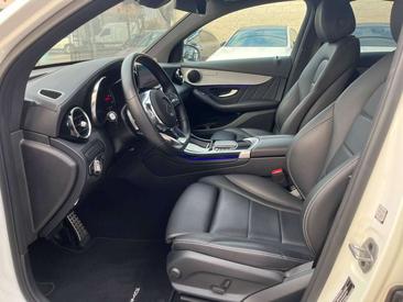 Mercedes GLC 220 — photo 10