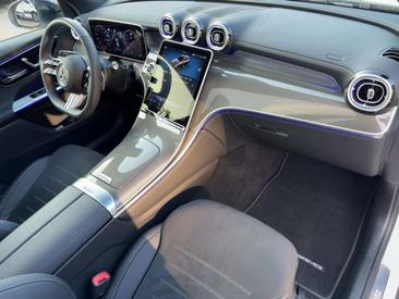 Mercedes GLC 220 D — photo 17