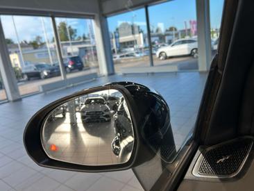 Mercedes GLC 300 De — photo 19