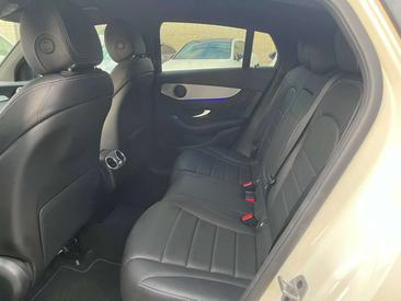 Mercedes GLC 220 — photo 12