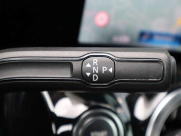 Mercedes EQA 250 — photo 18