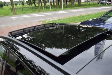 Mercedes EQA 250 — photo 32