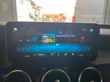 Mercedes GLC 220 — photo 16