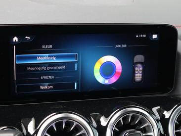 Mercedes EQA 250 — photo 24