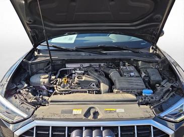Audi Q3 35 TFSI — photo 18