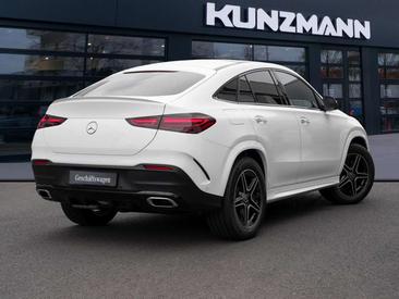 Mercedes GLE 300 Night Edition — photo 3