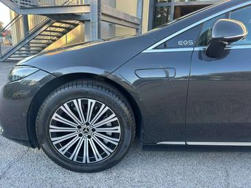 Mercedes EQS 580 — photo 8