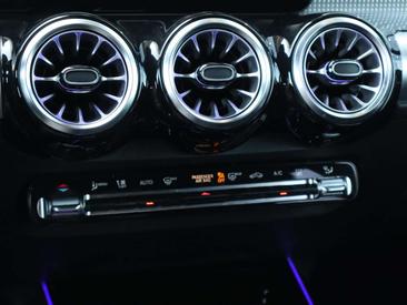 Mercedes EQB 250 — photo 27