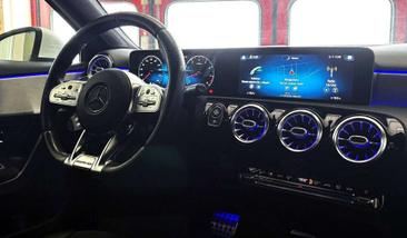 Mercedes Classe A45 AMG 45 — photo 14
