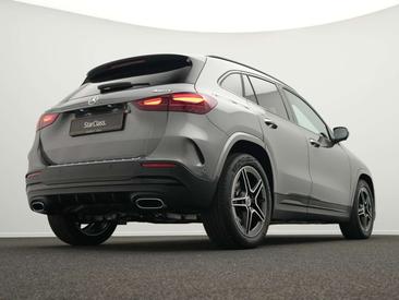Mercedes GLA 220 AMG Line — photo 11