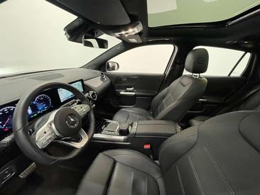 Mercedes GLA 250 AMG Line — photo 15