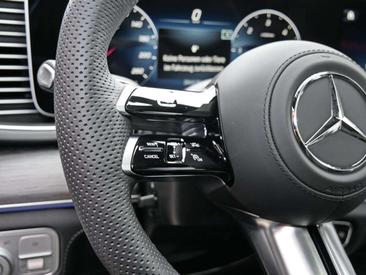 Mercedes GLE 300 Night Edition — photo 20
