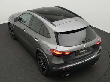 Mercedes GLA 220 AMG Line — photo 13