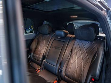 Mercedes EQS 450+ AMG Line — photo 19