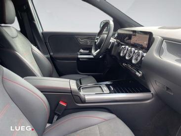 Mercedes GLA 200 — photo 9