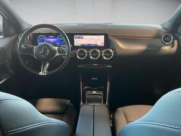 Mercedes EQA 250 — photo 8