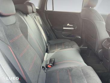 Mercedes GLA 200 — photo 13