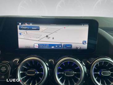 Mercedes GLA 200 — photo 14