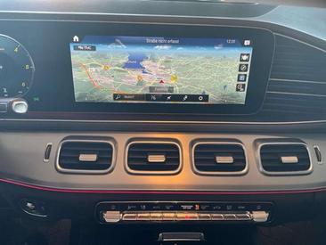 Mercedes GLE 300 D 4MATIC — photo 13