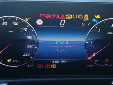 Mercedes GLB 200d — photo 11