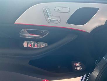 Mercedes GLE 300 D 4MATIC — photo 16