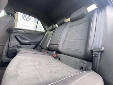 Volkswagen T-Roc 1.5 TSI — photo 10