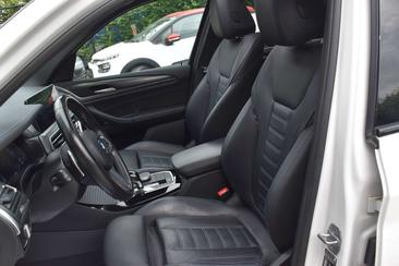 BMW X3 XDrive30e — photo 23