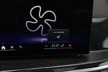 BMW X5 XDrive50e PHEV — photo 33