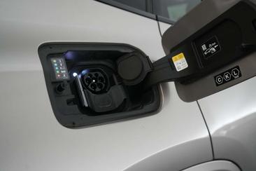 BMW iX3 — photo 24