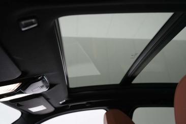 BMW iX3 — photo 28