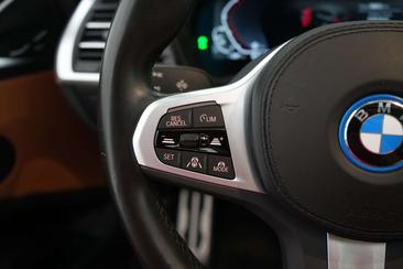 BMW iX3 — photo 30