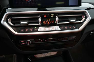 BMW iX3 — photo 31