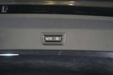 BMW X3 XDrive30e — photo 22