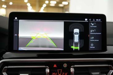 BMW iX3 — photo 38