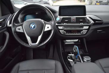 BMW iX3 — photo 11