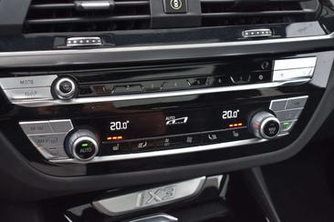 BMW iX3 — photo 18