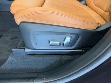 BMW iX3 — photo 5