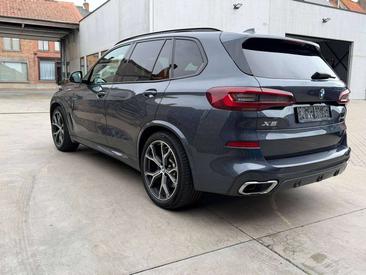 BMW X5 XDrive45e — photo 2
