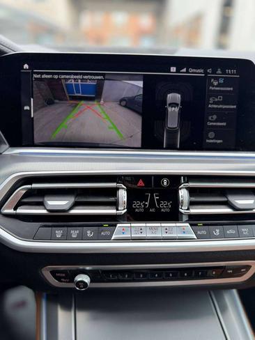 BMW X5 XDrive45e — photo 10