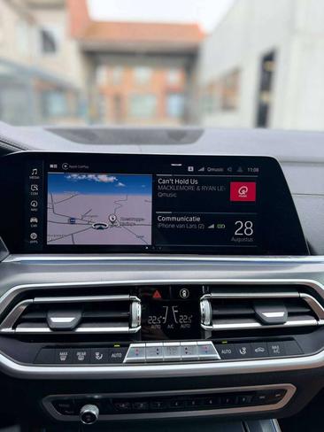 BMW X5 XDrive45e — photo 16