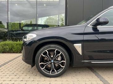 BMW iX3 — photo 4