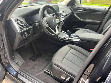 BMW iX3 — photo 16