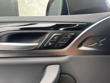 BMW iX3 — photo 19