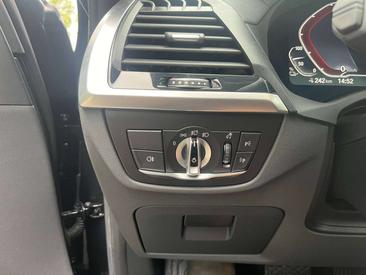 BMW iX3 — photo 20