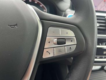 BMW iX3 — photo 23